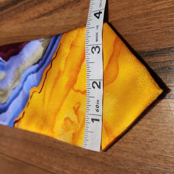 Jerry Garcia Men's Necktie Blue Yellow 100% Silk Liquid Torso Collection 53 - Picture 6 of 9